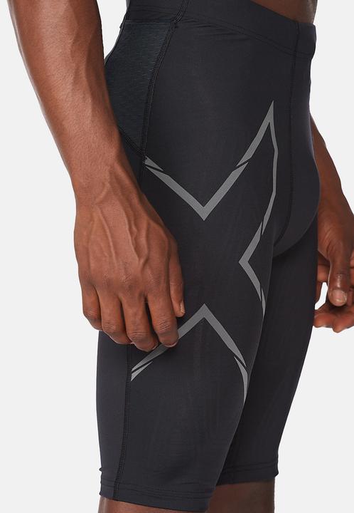 Produktbild 2XU Light Speed Compression (L)