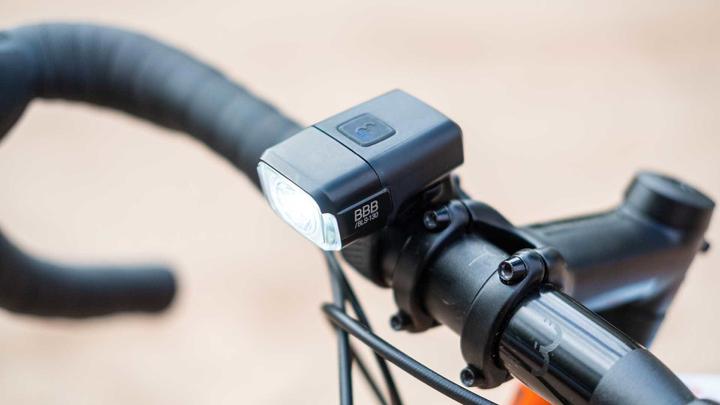 Productafbeelding BBB Fietslamp Nano Strike 400 voorlicht (400 lm, 400 lm)