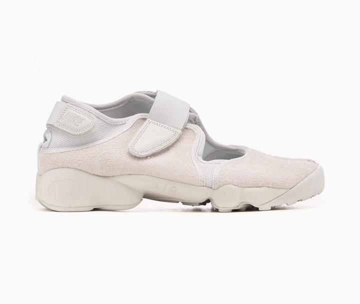 poussière de photon, Summit White