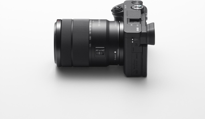 Immagine prodotto Sony Alpha 6400 Kit (18 - 135 mm, 24.20 Mpx, APS-C / DX)
