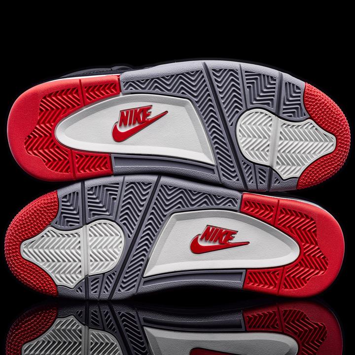 Image du produit Nike Air Jordan 4 (46)