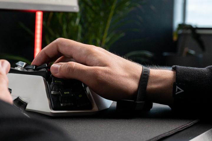 Image du produit Deltahub Carpio G2.0 Wrist Support for Right Hand, Size L, Terrain Green