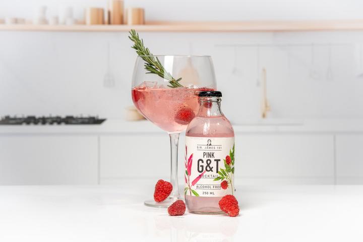 Immagine prodotto Sir. James 101 Gin & Tonic rosa senza alcol (1 x 25 cl)