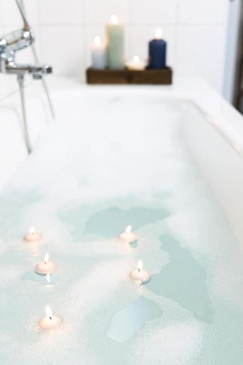 Actual product image Balthasar Floating candles (8 pcs.)