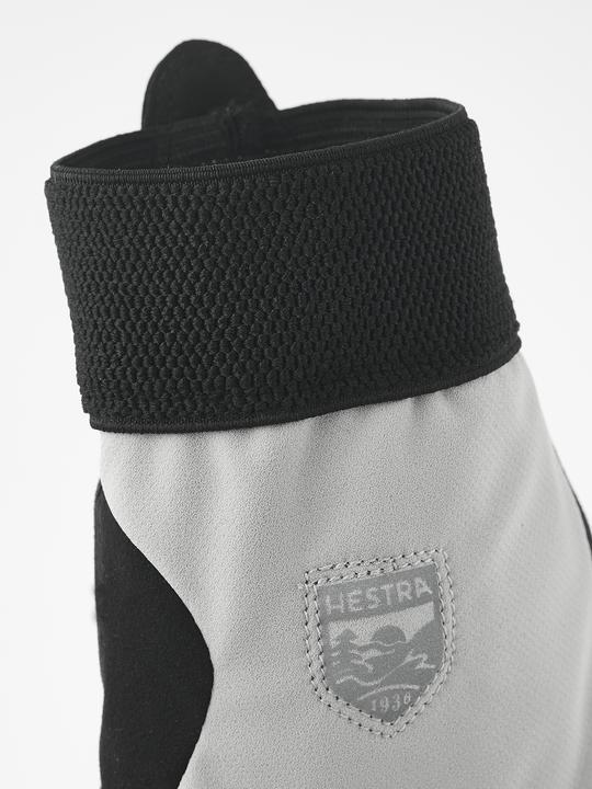 Actual product image Hestra Windstopper Tracker - 5 fingers (M)