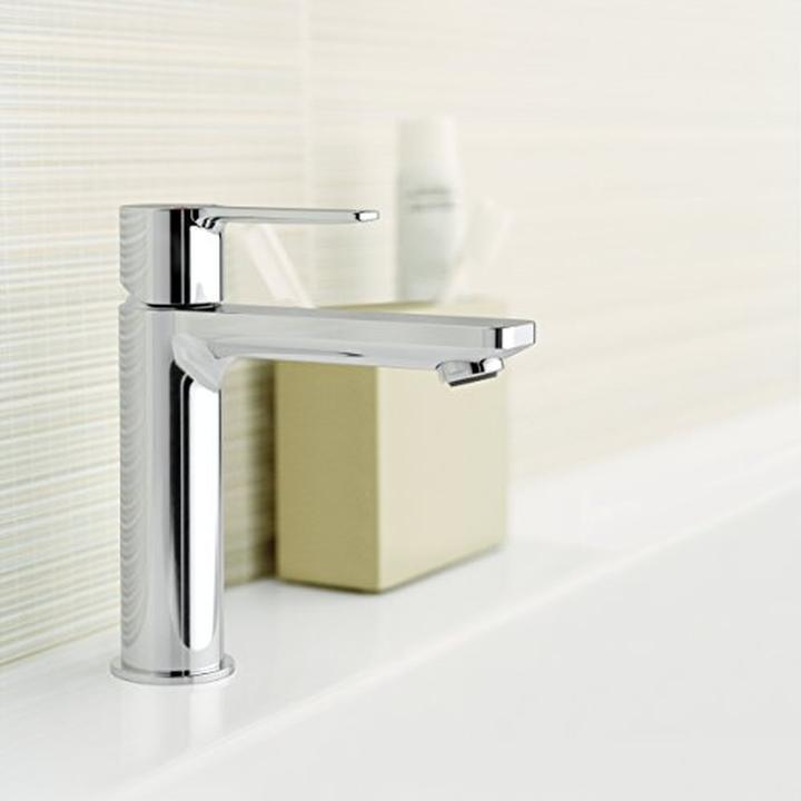 Actual product image Grohe Linear Single Hand Basin Mixer S-Size