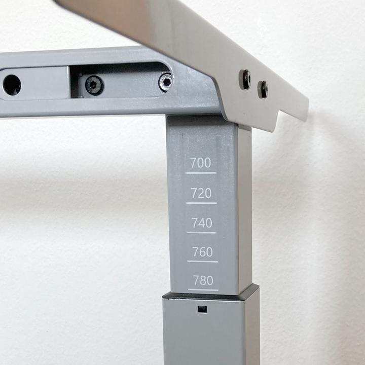 Immagine prodotto BMB Telaio del tavolo alluminio bianco RAL 9006 Altezza 900 mm Viti