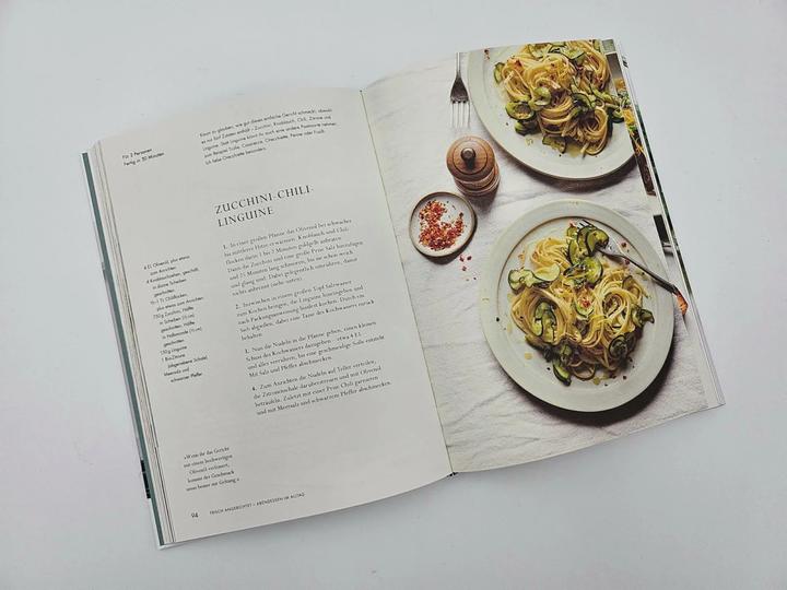 Produktbild Deliciously Ella - Healthy Made Simple (Deutsch, Ella Mills (Woodward), 2024)