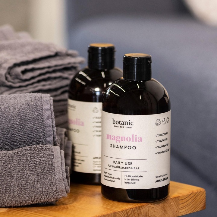 Image du produit Botanic Switzerland magnolia | Shampoo für natürliches Haar (500 ml, Shampoing liquide)