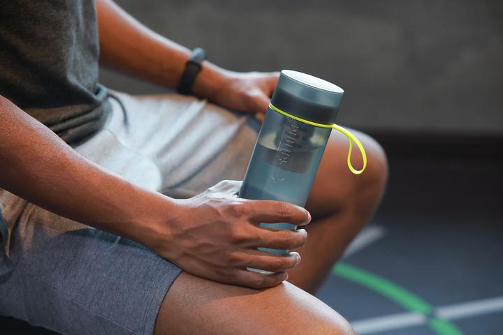 Actual product image Philips AWP2722GRR AdventureGoZero Bottle Drinking Bottle with Filter grey (0.59 l)