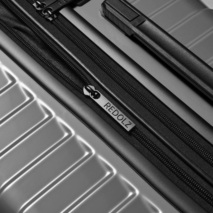 Actual product image Redolz Essentials 18 4 Rollen Kabinentrolley 55 cm mit Dehnfalte (44 l)