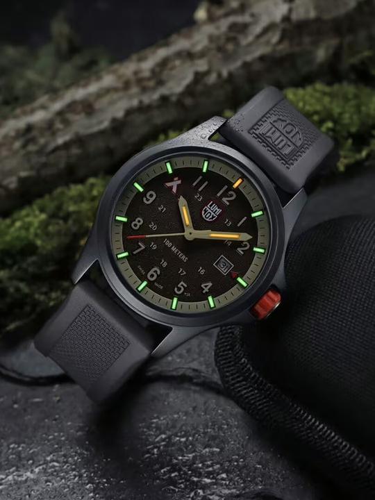 Actual product image Luminox Bear Grylls Survival 3710 Land Series (Swiss made, 43 mm)