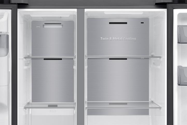 Actual product image Samsung RS70F66KBFEF (634 l)