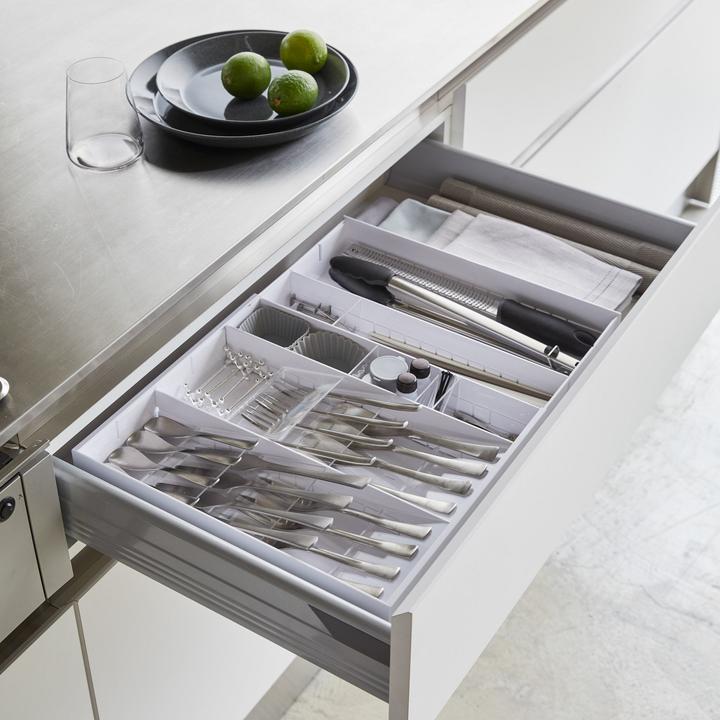 Productafbeelding Yamazaki Uittrekbare besteklade met schuine vakken TOWER