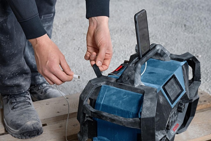 Actual product image Bosch Professional Construction site radio (DAB+, FM, Bluetooth)