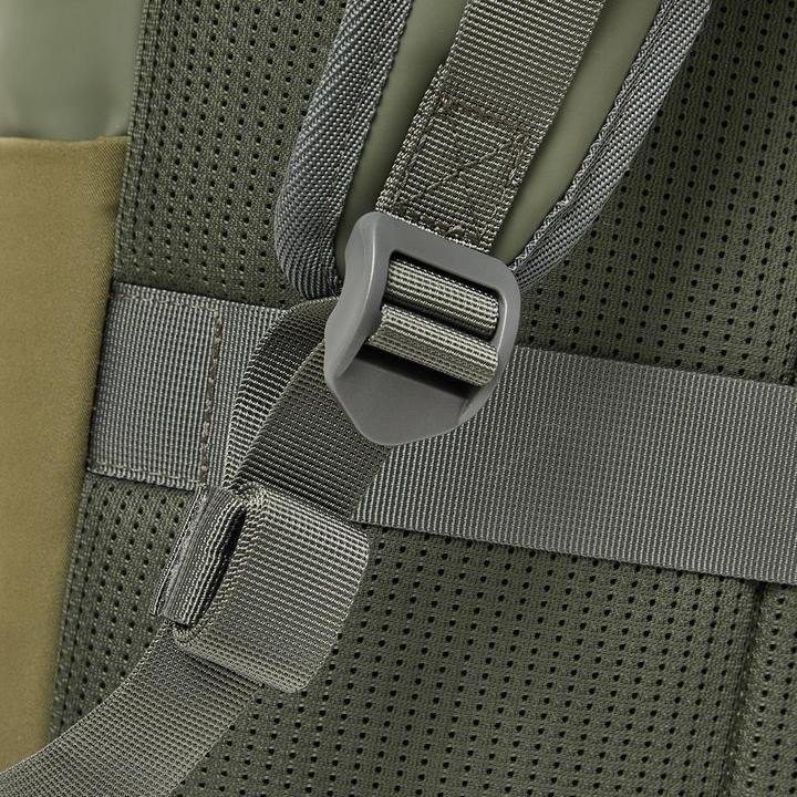 Actual product image Rivacase Eden 78562 olive green (20 l)