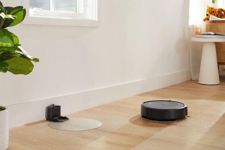 Image du produit iRobot Roomba Combo i5 (Robot d'aspiration et de nettoyage)
