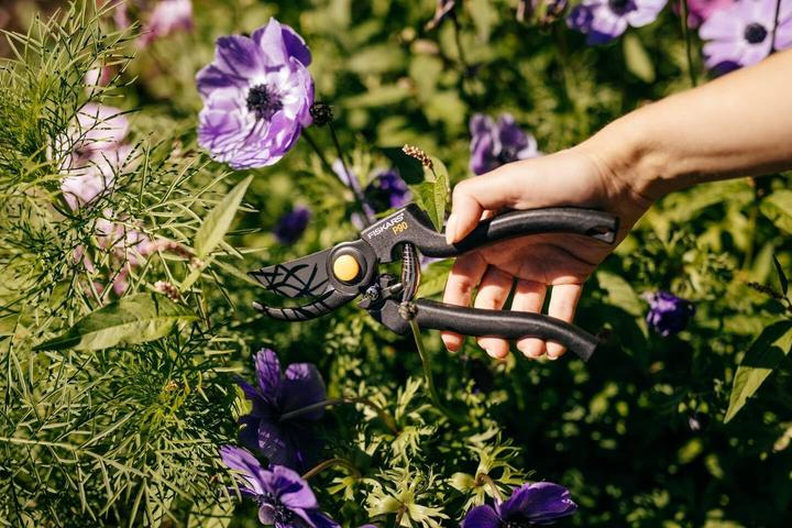 Produktbild Fiskars Gartenschere Bypass Pro 111960