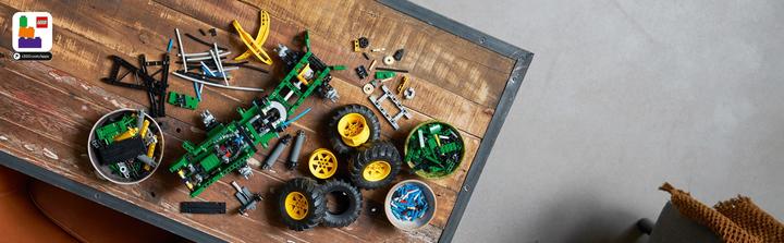 Actual product image LEGO John Deere 948L-II Skidder (42157, LEGO Technic)