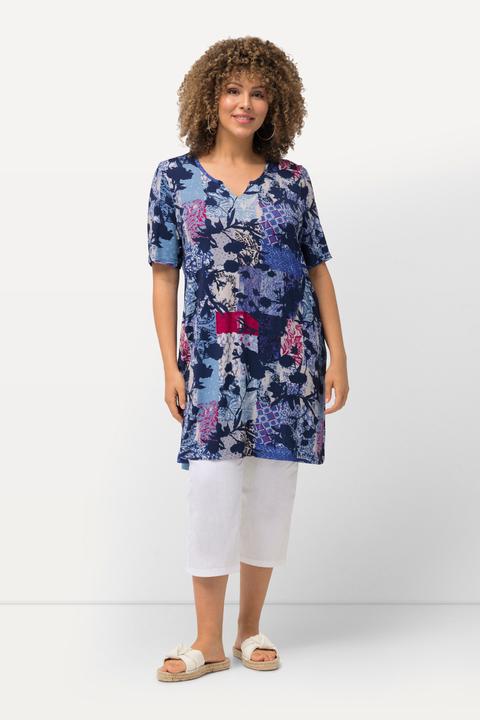 Immagine prodotto Ulla Popken T-shirt dal taglio svasato con stampa patchwork, scollo a tunica e mezze maniche (46, 48)