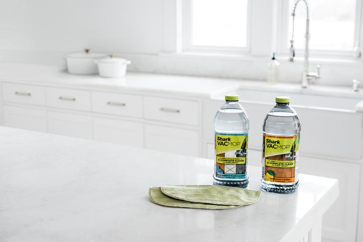 Actual product image Shark RV2001WDEU Robot Vacuum Cleaner/Wiper