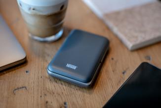 Actual product image Newell Powerbank MS-10000 MagSafe 10000 mAh PD 20 W - grey (10000 mAh, 20 W, 37 Wh)