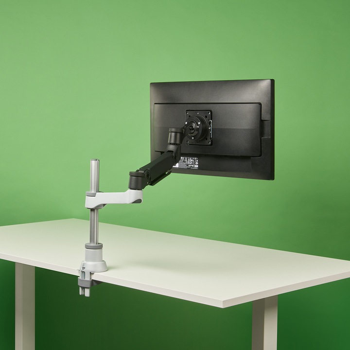 Actual product image R-Go Tools Table Mount Caparo 4 D2 Black/Silver (Table, 40")