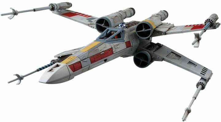 Actual product image Revell 172 XWing Starfighter kit