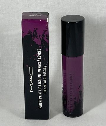 Produktbild MAC Cosmetics Patent Paint Lip Lacquer Patent Pleasure (vinly underground)
