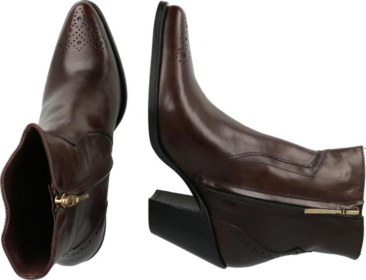 Actual product image Fred de la Bretoniere Brogue Print Ankle Boots (42)