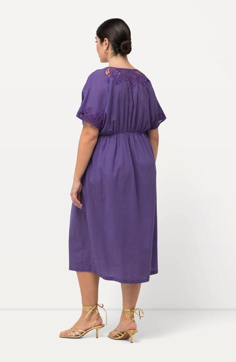 Produktbild Ulla Popken Kleid, Stickerei, Oversized, V-Ausschnitt, Halbarm (42, 44)