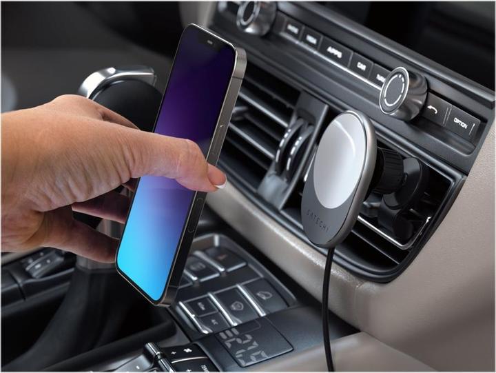 Actual product image Satechi Wireless Magnetic Qi Car Charger (7.50 W)