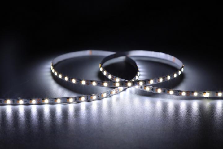Image du produit Synergy 21 LED Flex Strip 160 SWW DC24V 96W HP IP68 (Blanc chaud, 500 cm, Extérieur)