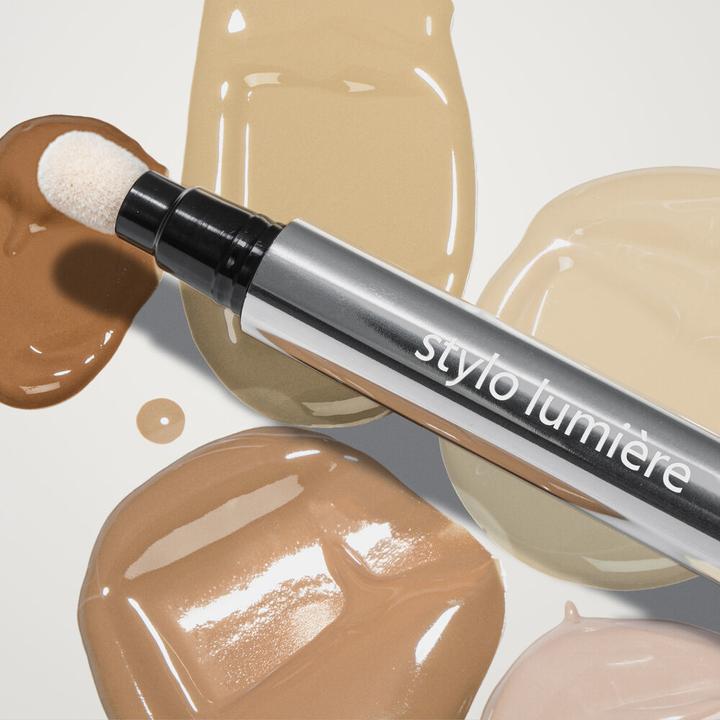 Actual product image Sisley Stylo Lumiere No 05 (Warm Almond, Highlighter)