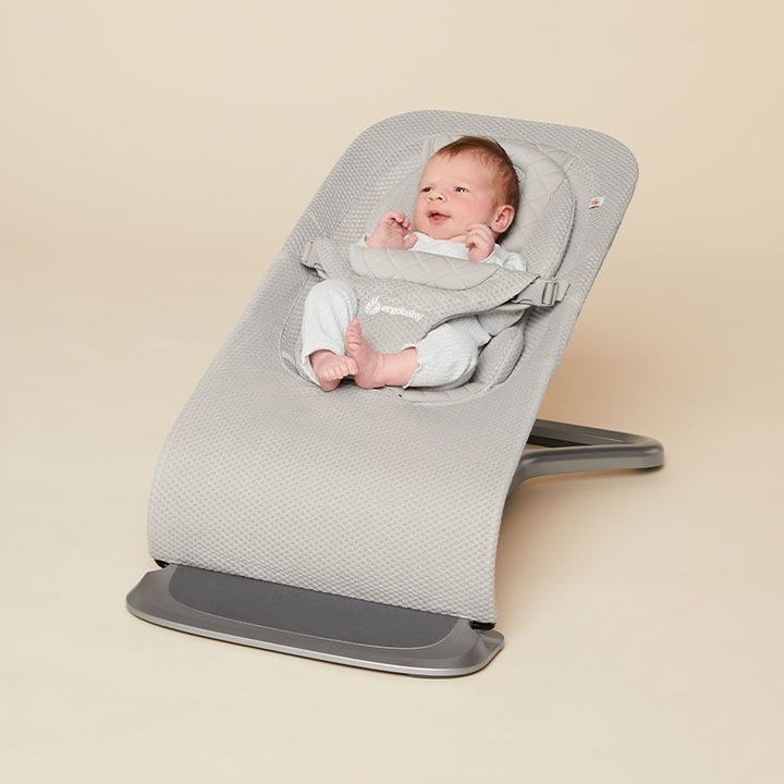Actual product image Ergobaby 3-In-1 Evolve Babywippe Mesh inkl. Spielbügel