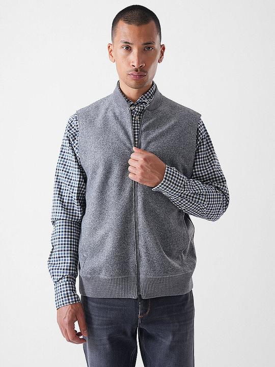 Actual product image Maerz Gilet (50)