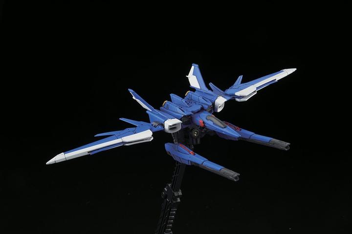 Actual product image Bandai Gundam: Real Grade - Build Strike Gundam Full Package 1:144 Model Kit