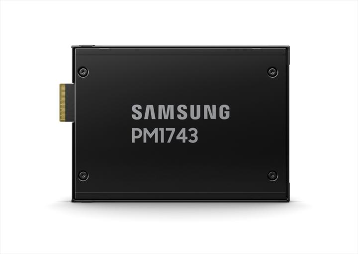 Actual product image Samsung Enterprise SSD PM1743 1920GB (1920 GB, 2.5")
