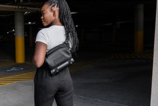 Actual product image Wandrd ROGUE Sling, Sedona Orange, 3 Liter (Camera shoulder bag, 3 l)