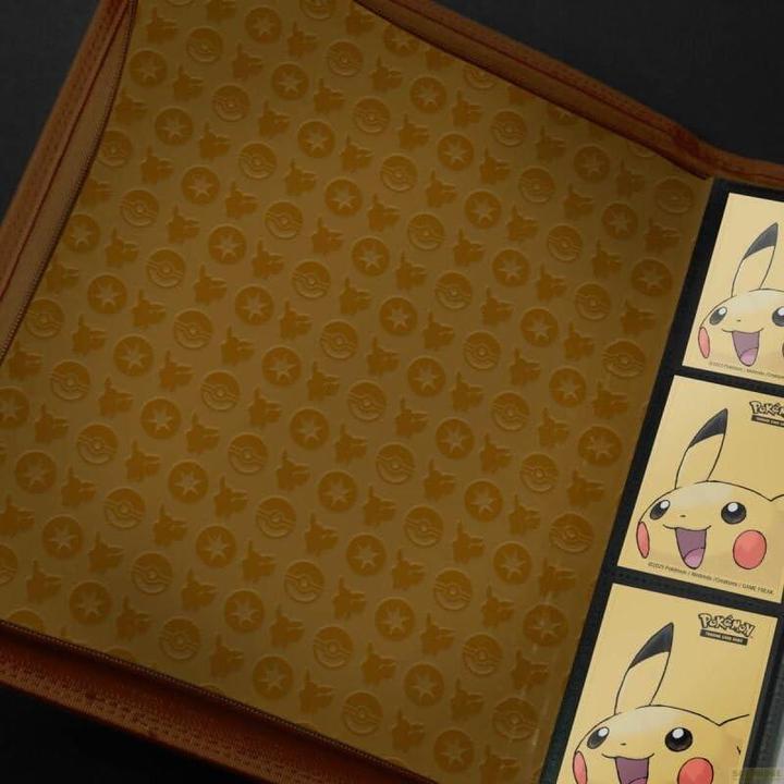 Actual product image Ultra Pro Album 9 Tasche Pokemon Elite Series Eevee