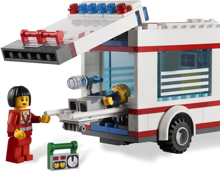 Produktbild LEGO City Krankenwagen (4431, LEGO City)