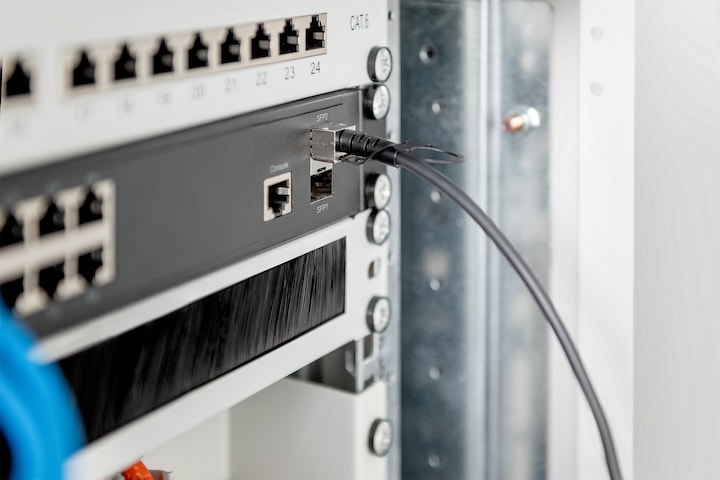 Produktbild Digitus SFP DAC Cable, AWG 30 Allnet,CISCO,Dell,D-Link,Edimax,Etherwan,Fortinet (CAT8.2, 1 m)