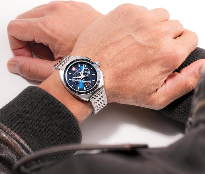 Actual product image Swiss Military Hanowa SMWGI0003303 Defender (Chronograph, 41 mm)