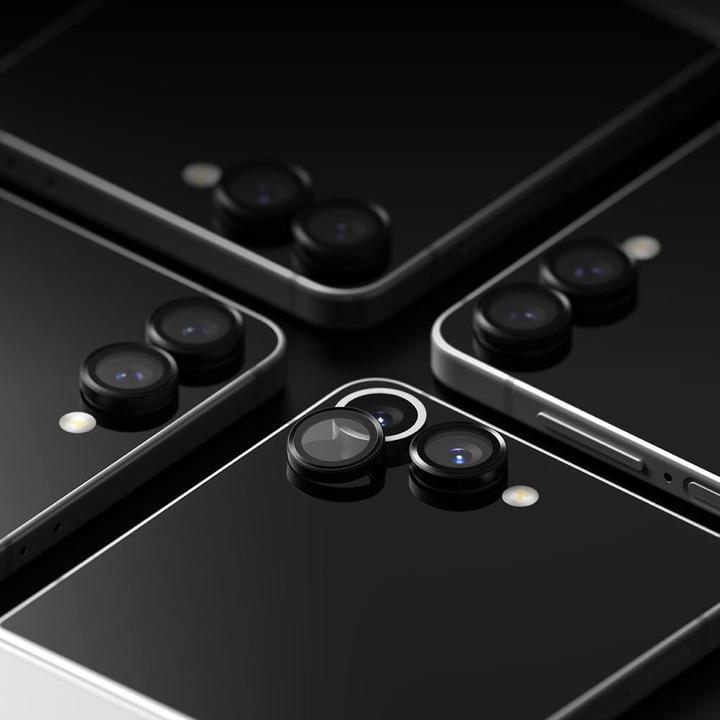 Actual product image Ringke Kamerarahmenschutz 2er-Pack für Samsung Galaxy Z Flip 7 - Schwarz (2 pcs., Samsung Galaxy Z Flip7)