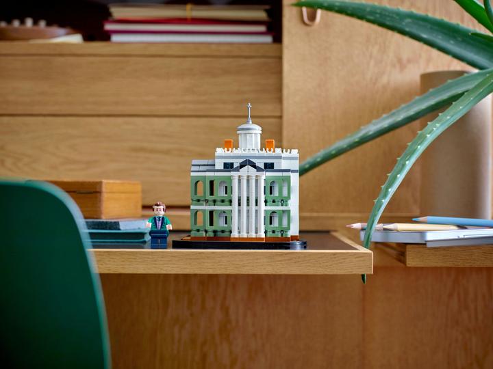 Produktbild LEGO The Haunted Mansion aus den Disney Parks (40521, LEGO Disney)