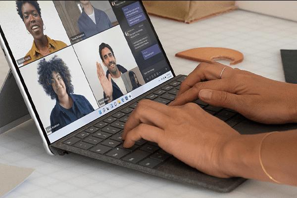 Productafbeelding Microsoft Surface Pro-toetsenbord met penopslag - platina (NL)