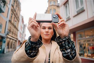 Produktbild Verbatim Charge 'n' Go Magnetic Wireless (10000 mAh, 20 W, 37 Wh)