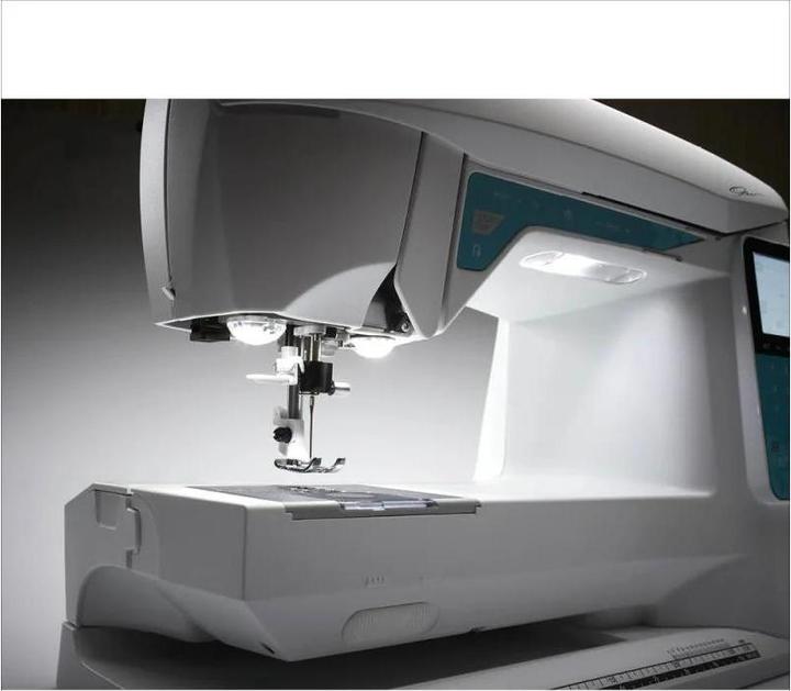 Image du produit Husqvarna Nähmaschine Opal 650 Weiss