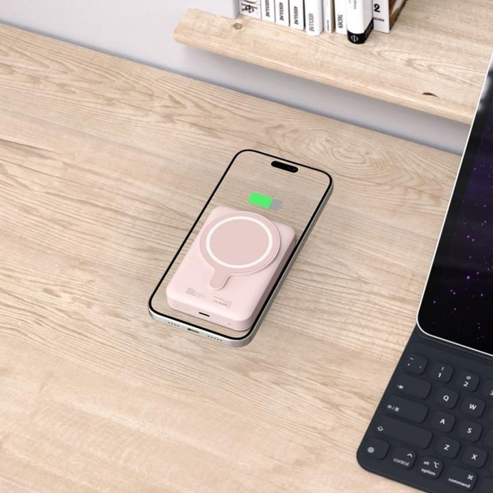 Actual product image Tech-Protect LifeMag PB11 Powerbank with MagSafe 10000mAh 15W USB-C port - pink + USB-C cable (10000 mAh, 15 W)