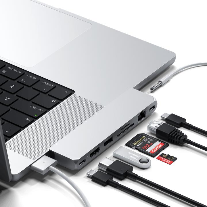 Actual product image Satechi Pro Hub Max (USB-C, 8 ports)